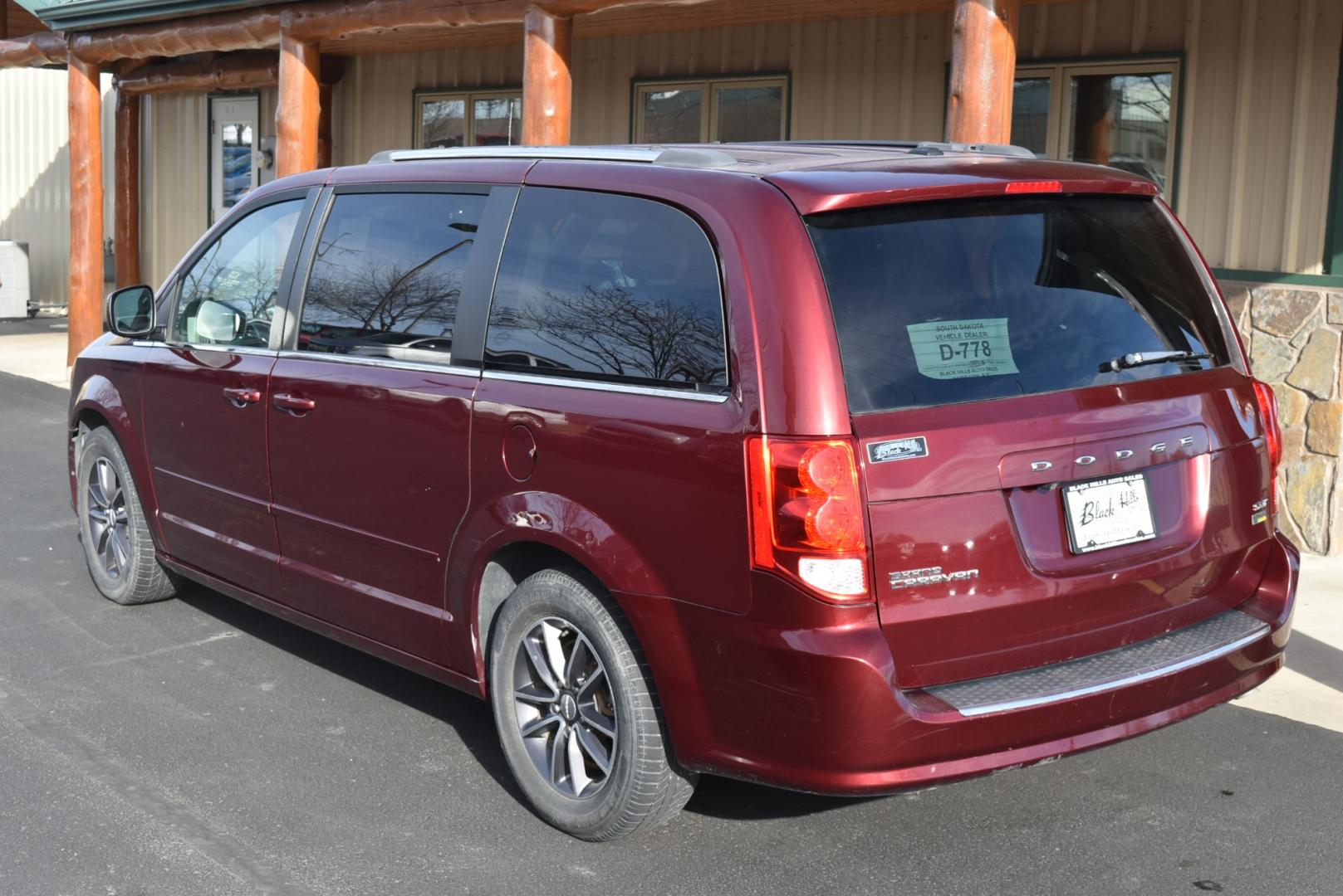 2017 Maroon /Black Dodge Grand Caravan SXT (2C4RDGCGXHR) with an 3.6L V-6 VVT 24 Valve Flex Fuel engine, 6-Speed Automatic transmission, located at 1600 E Hwy 44, Rapid City, SD, 57703, (605) 716-7878, 44.070232, -103.171410 - Photo#5